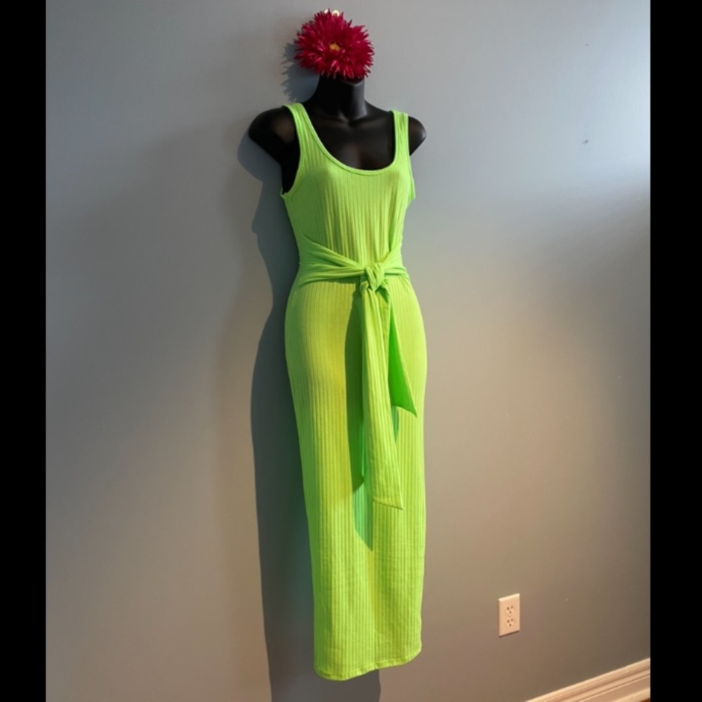 NWOT Lime green dress